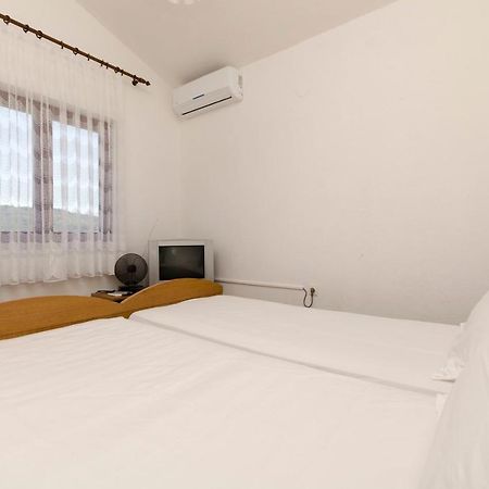 Apartments Mirko Trogir Buitenkant foto
