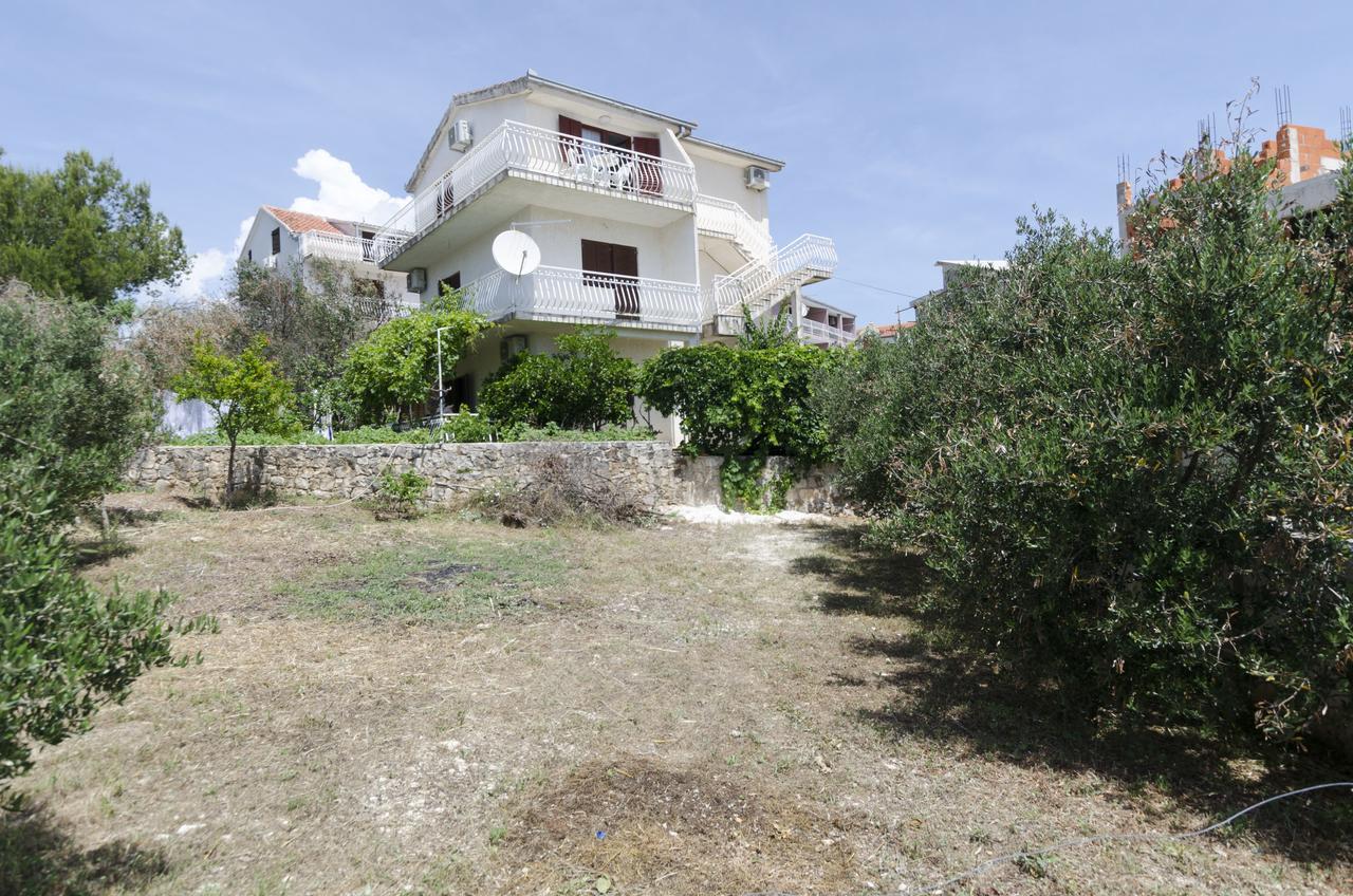Apartments Mirko Trogir Buitenkant foto