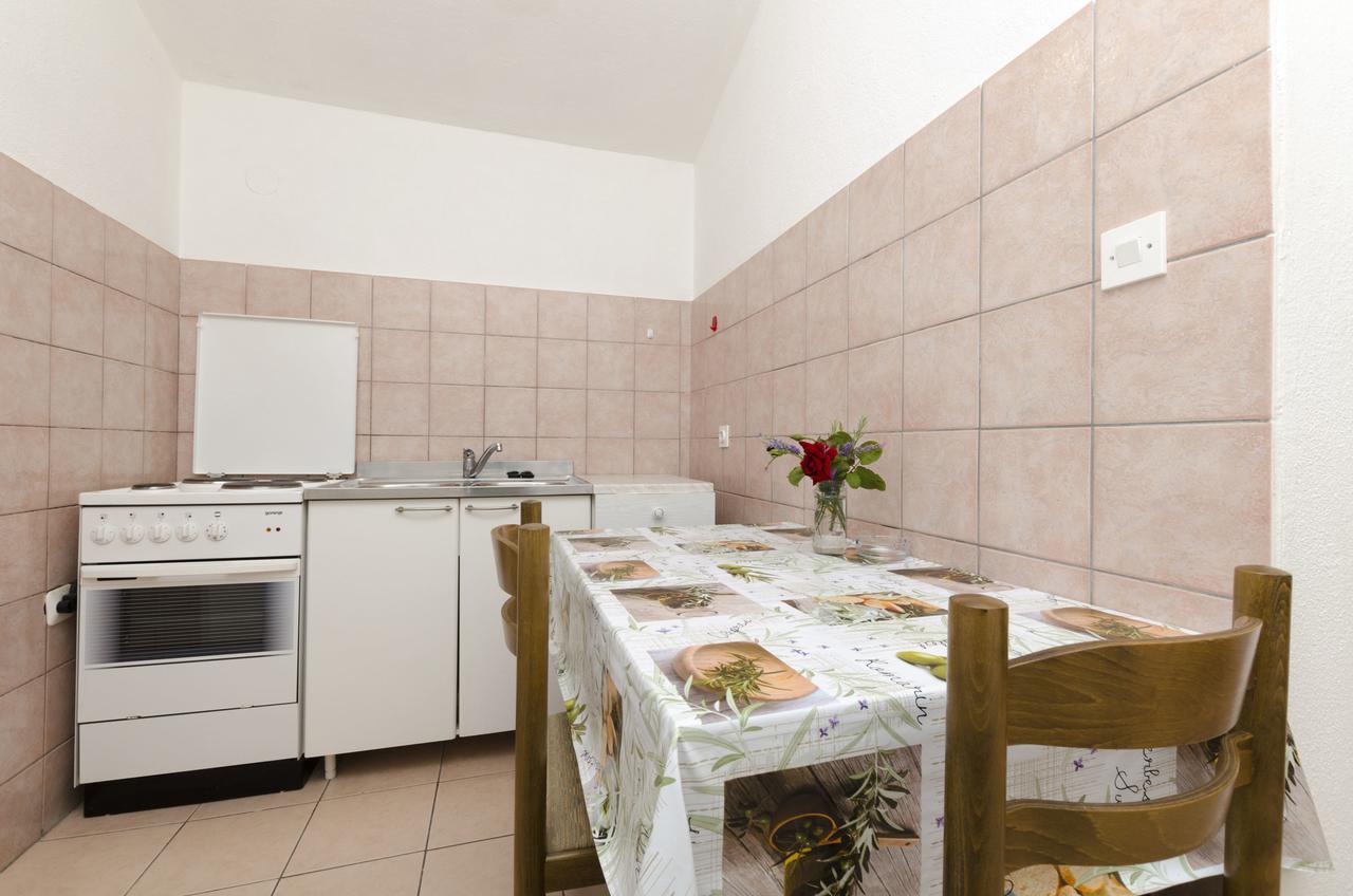 Apartments Mirko Trogir Buitenkant foto